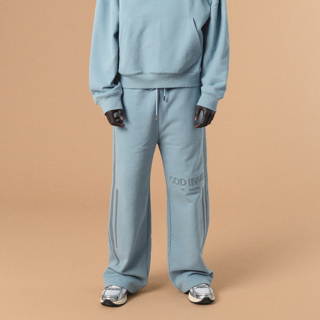 V1 Relaxed Sweatpants in Blue Koi