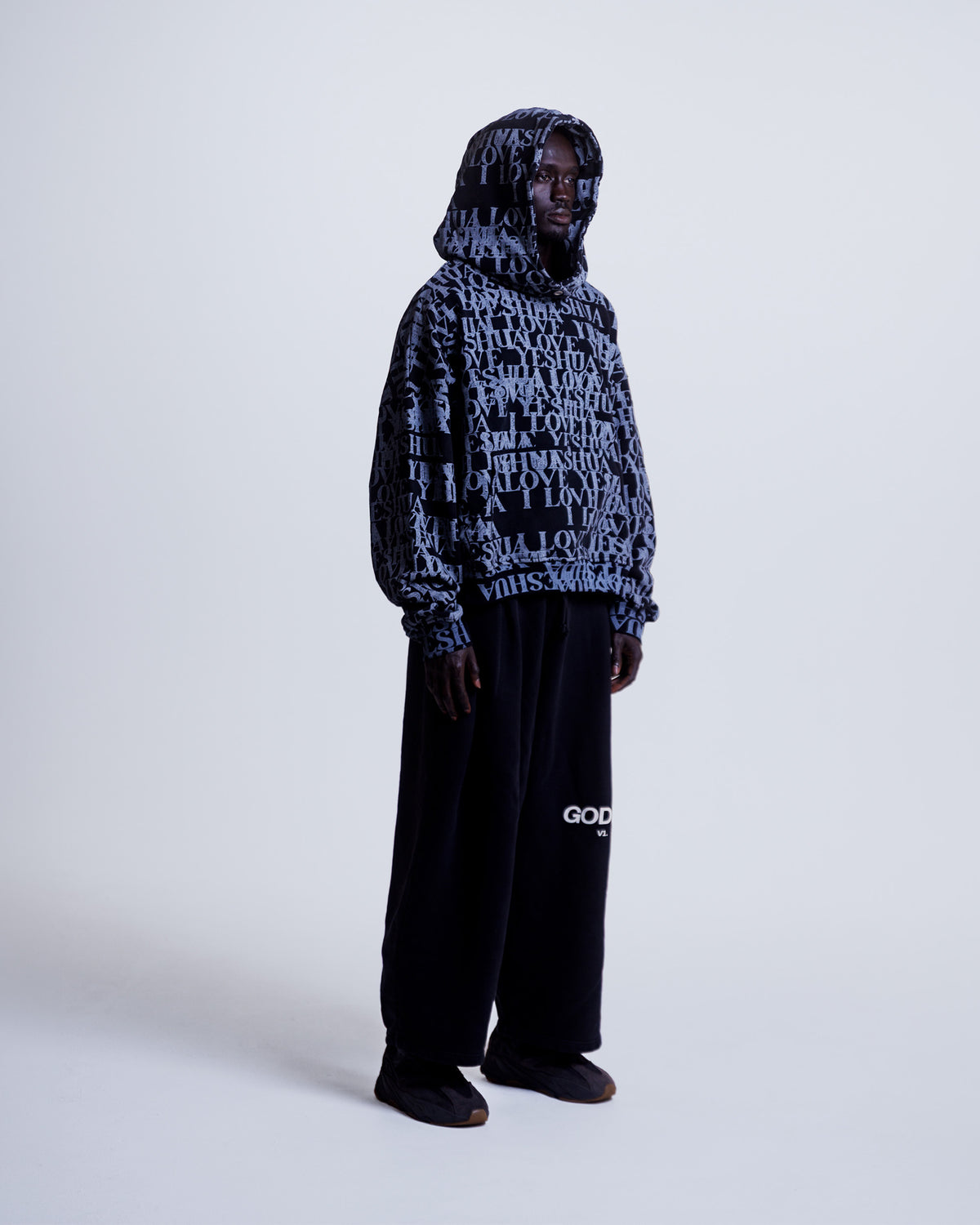 Core Wide Sweatpant in Midnight Black