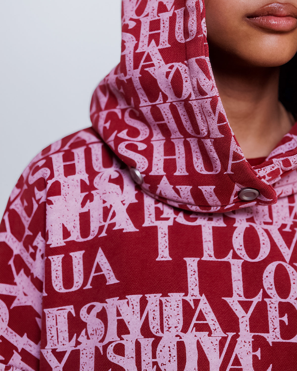 “I LOVE YESHUA” Hoodie in Midnight Wine