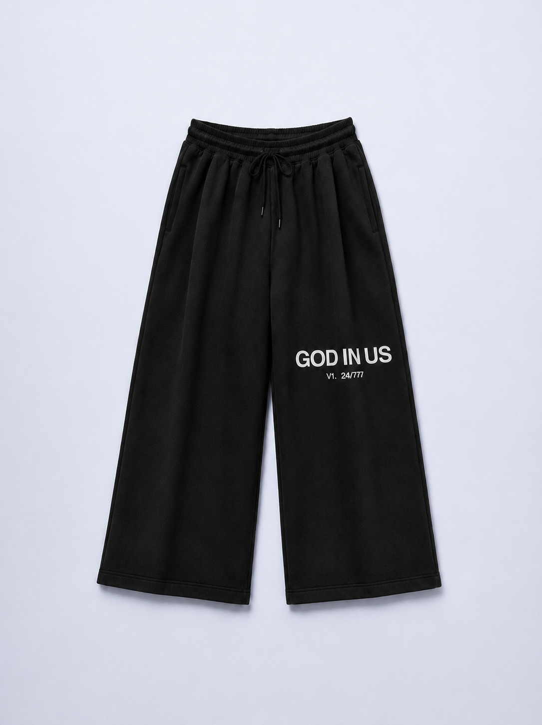 Core Wide Sweatpant in Midnight Black