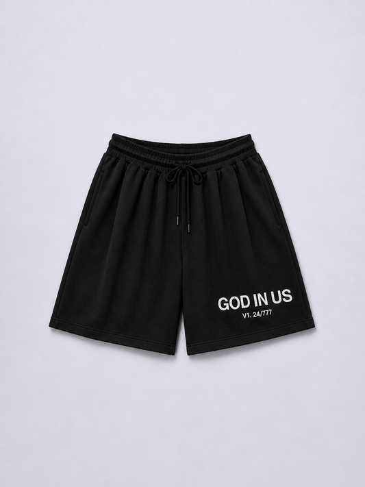 Core 3/4 Shorts in Midnight Black