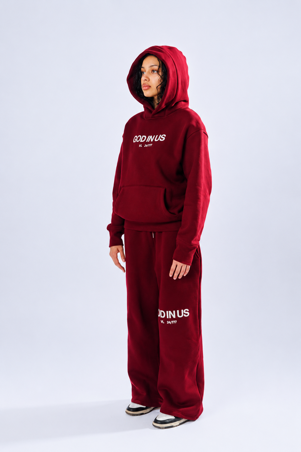 24/7 Essential Pant in Wine