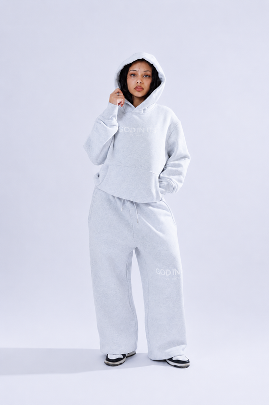 24/7 Essential Hoodie in Cloud