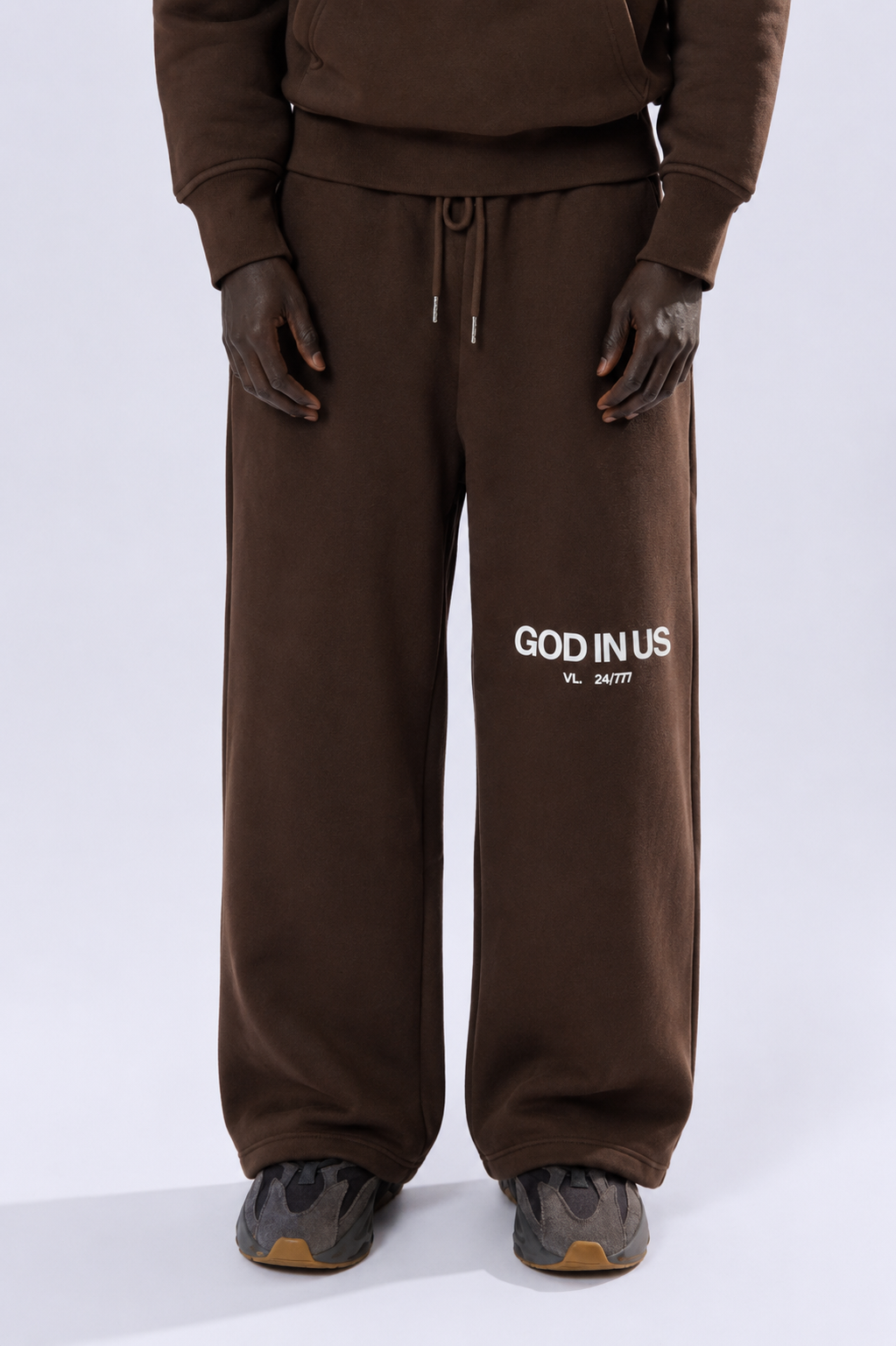 24/7 Essential Pant in Mocha